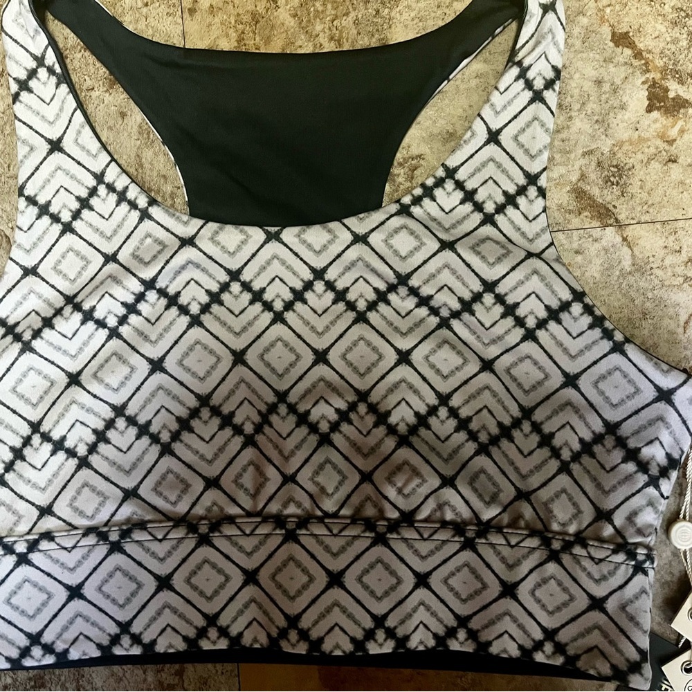 Max Studio Black and White Geometric Tank Top